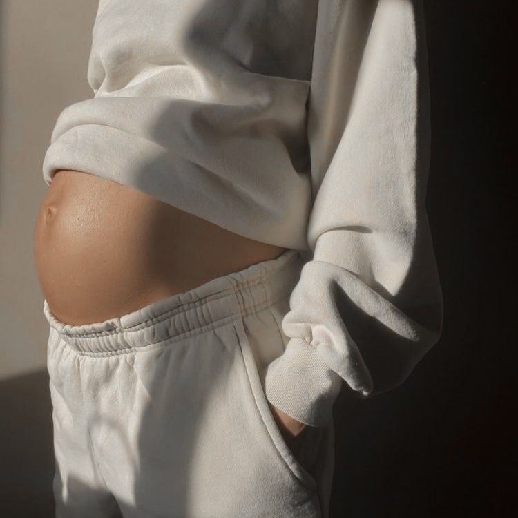 How to Build Your Pregnancy Skincare Routine