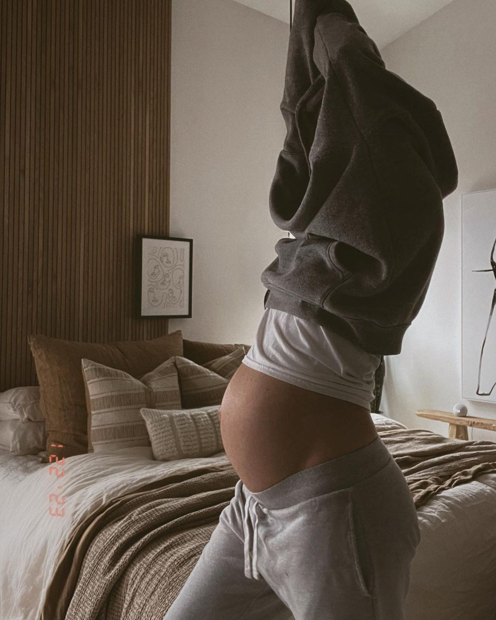 Mary Lawless Lee Happily Grey pregnancy motherhood