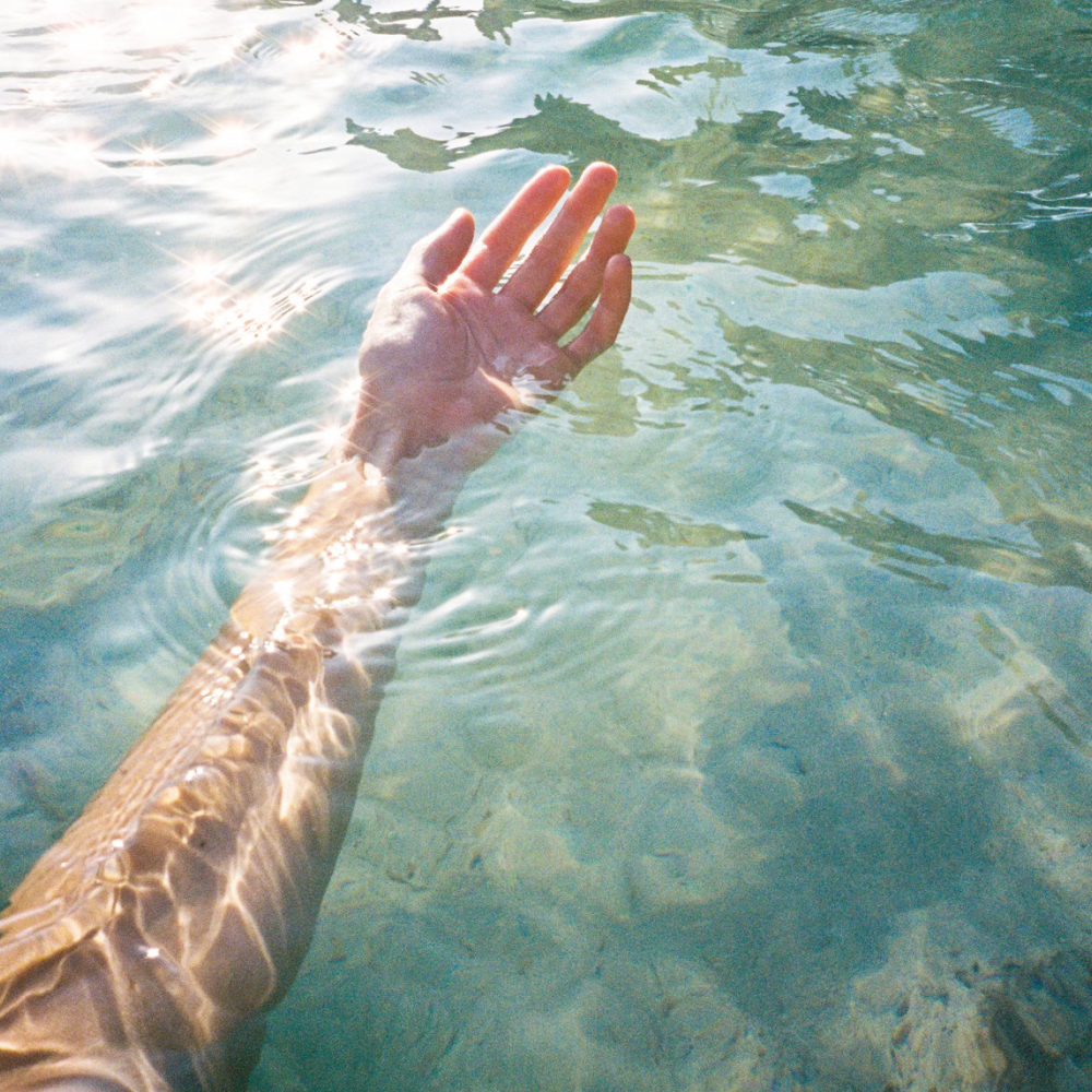 Understanding Ectopic Pregnancy Symptoms: Early Signs and Stages