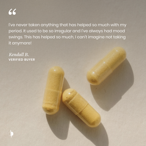 Yellow capsules on a beige background with a customer review quote.